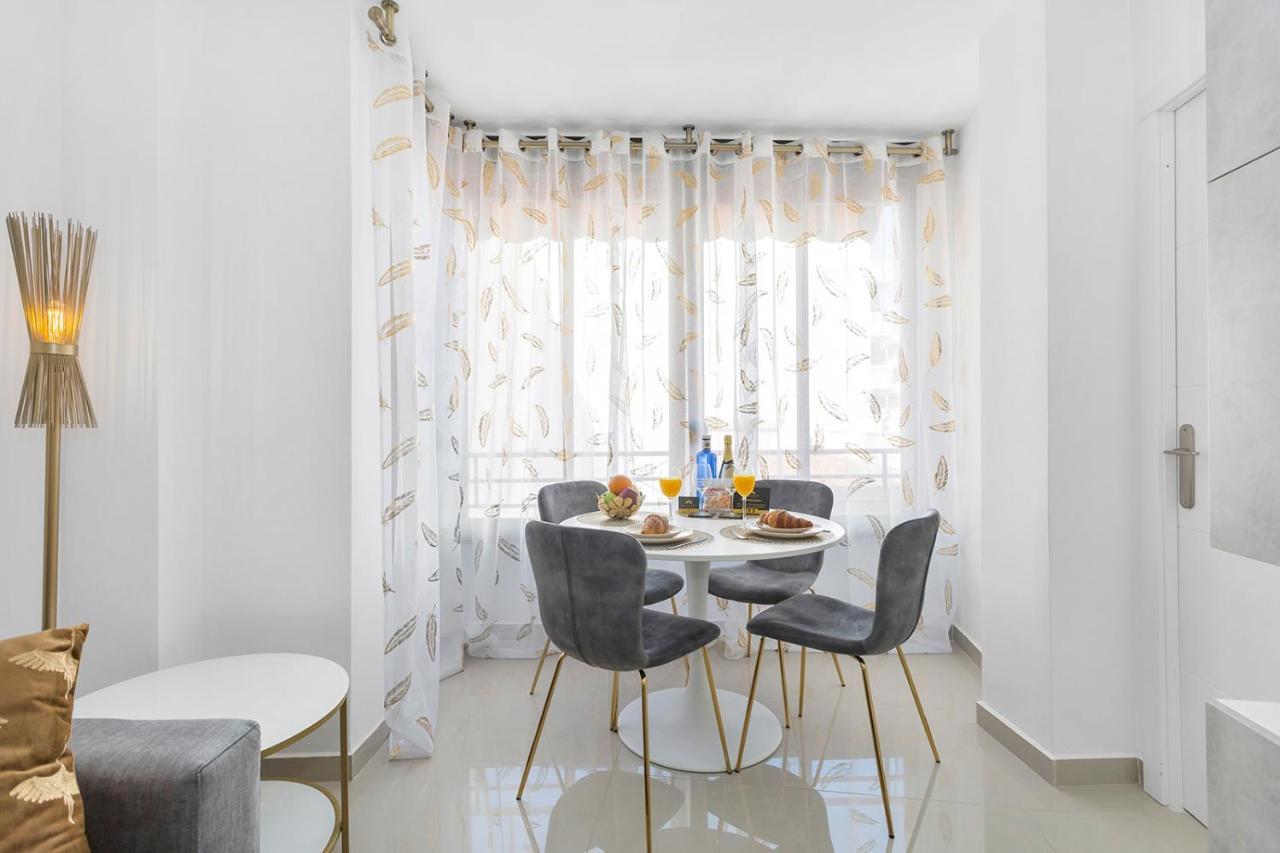 Reel Apartments- Walk To The Beach And Centre Torrevieja Exterior photo