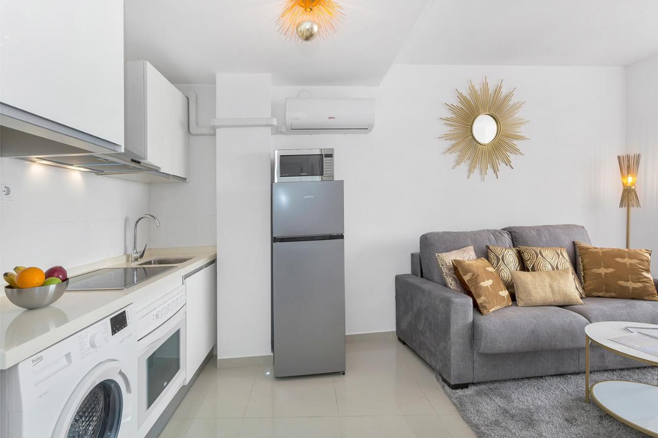 Reel Apartments- Walk To The Beach And Centre Torrevieja Exterior photo
