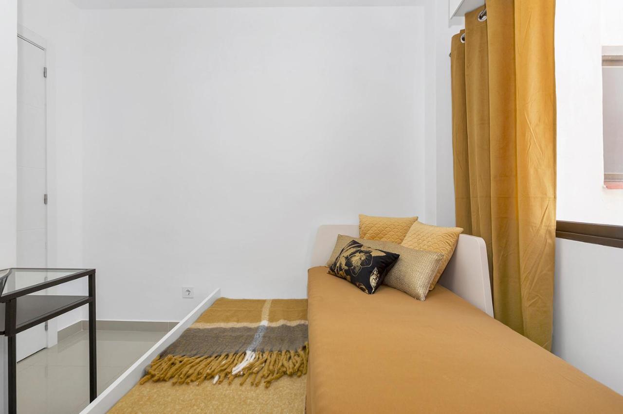 Reel Apartments- Walk To The Beach And Centre Torrevieja Exterior photo