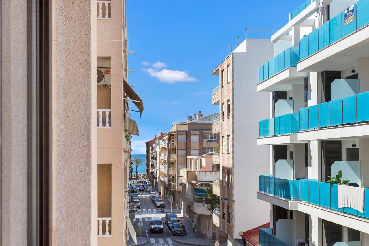 Reel Apartments- Walk To The Beach And Centre Torrevieja Exterior photo